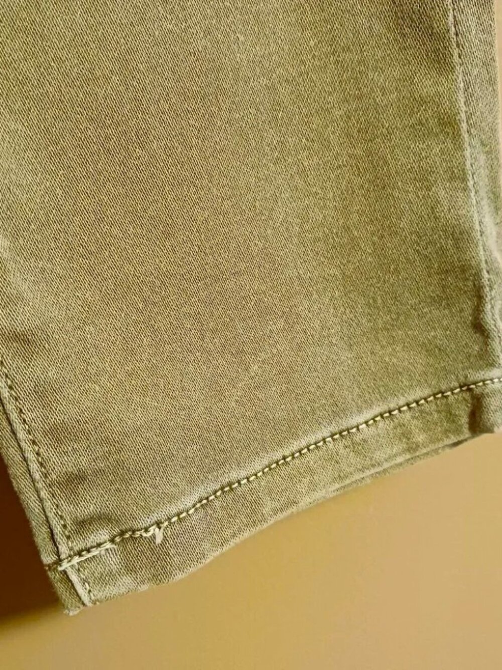 MK Michael Kors Izzy Skinny Olive Safari Khaki Green Jeans Sz 8 Mid rise EUC - Picture 3 of 5